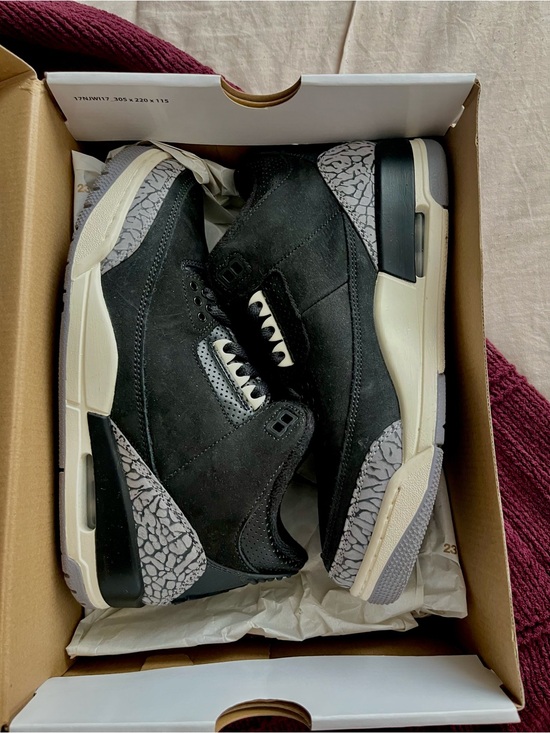 Jordan Pants - WMNS Air Jordan 3 Retro-Worn Once